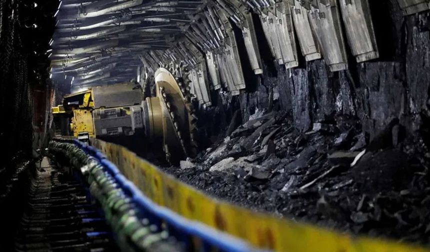 Kömür madeninde yangın: 16 ölü