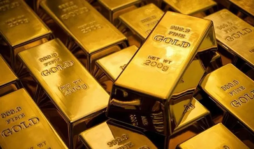 Ons Altın fiyatı, anlık olarak $2.044,04 'a karşılık gelmektedir. Ons Altın son 24 saat içerisinde %0,12, son bir haftada %2,73 oranında değişmiştir. Ons Altın, 29.11.2023 tarihinde $2.044,47 ile son bir ayın en yüksek seviyesine ulaşmıştır. Ons Altın, 10.11.2023 tarihinde $1.936,12 ile son bir ayın en düşük seviyesine ulaşmıştır.