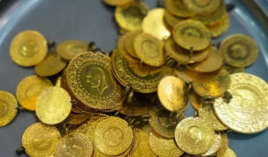 Çeyrek Altın fiyatı, anlık olarak 3.128,62 TL'ye karşılık gelmektedir. Çeyrek Altın son 24 saat içerisinde %0,00, son bir haftada %0,97 oranında değişmiştir. Çeyrek Altın, 28.11.2023 tarihinde 3.128,62 TL ile son bir ayın en yüksek seviyesine ulaşmıştır. Çeyrek Altın, 13.11.2023 tarihinde 2.995,22 TL ile son bir ayın en düşük seviyesine ulaşmıştır.