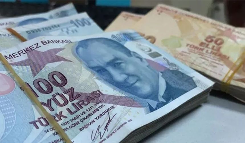 HATALI KOD GİRİLİYOR
Sigortalı çalışanların işe giriş ya da ayrılış bildirgesinde hata yapan, sigortalının meslek kodunu hatalı giren işveren, cezaya hazır olsun. Çünkü bu belgelerde hata yapmak, bazı sorunları beraberinde getiriyor. Bazı iş yerlerinde, sigortalı çalışanların meslek kodları yanlış, eksik veya hatalı giriliyor.