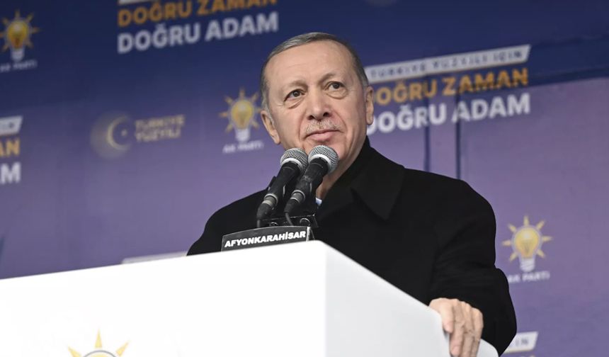 Cumhurbaşkanı Erdoğan'dan CHP'ye eleştiri: Adaylarını yapay zekaya soruyorlar