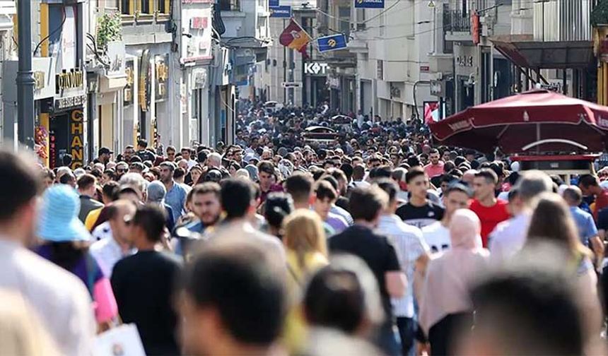 Bakanlıktan araştırmaya ilişkin yapılan yazılı açıklamaya göre, İŞKUR'un 5 Haziran-14 Temmuz 2023 tarihlerinde bilgi formu uygulayarak gerçekleştirdiği araştırma kapsamındaki çalışanların yüzde 70'i erkekler, yüzde 30'u kadınlardan oluştu.