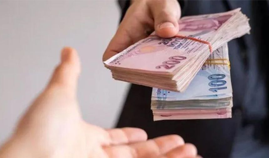 Ekonomim'de yer alan habere göre; Bu konuya ilişkin son yıllarda yapılan değişikliklerle birlikte miras hukukunda yeni uygulamalara gidilirken, taşınmazlarını çocukları arasında eşit pay etmeyen anne ve babalar için dikkat çeken bir değişikliğe gidildi.
