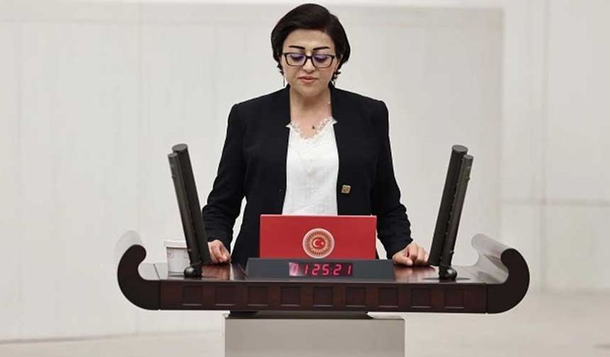 Milletvekili Bartın, Yüksekova Belediyesi’nin borçlarını Meclis’e taşıdı