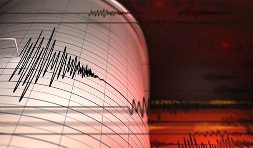 KUZEY ANADOLU FAY HATTI ÜZERİNDE BULUNAN İLLER
AFAD tarafından edinilen bilgiye göre, Kuzey Anadolu Fay Hattı ile Ege Bölgesi Graben Sistemi üzerinde 6'şar, Doğu Anadolu Fay Hattı'nda 4 ve diğer faylar üzerinde 8 olmak üzere 24 ilin doğrudan kent merkezinden aktif fay geçiyor. Ayrıca 80'den fazla ilçe de direkt aktif fay hatları üzerinde bulunuyor.