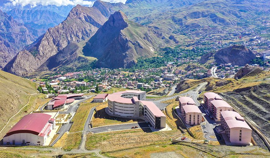 Hakkari Üniversitesi'nin akademik başarı sıralaması yükseldi