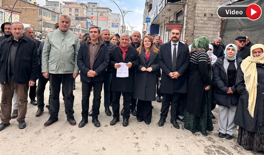 Yüksekova’da kayyum kararları ve Suriye’deki çatışmalar protesto edildi