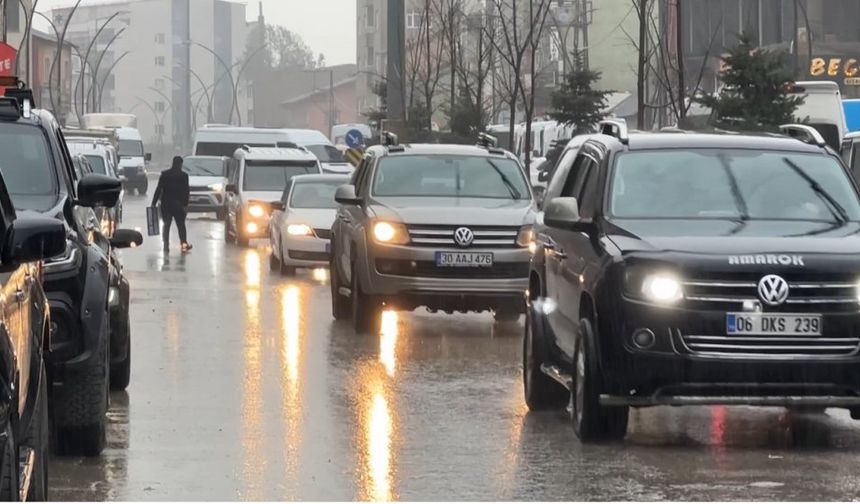 Hakkari ve Van dahil Meteoroloji'den 11 il için sağanak yağış uyarısı