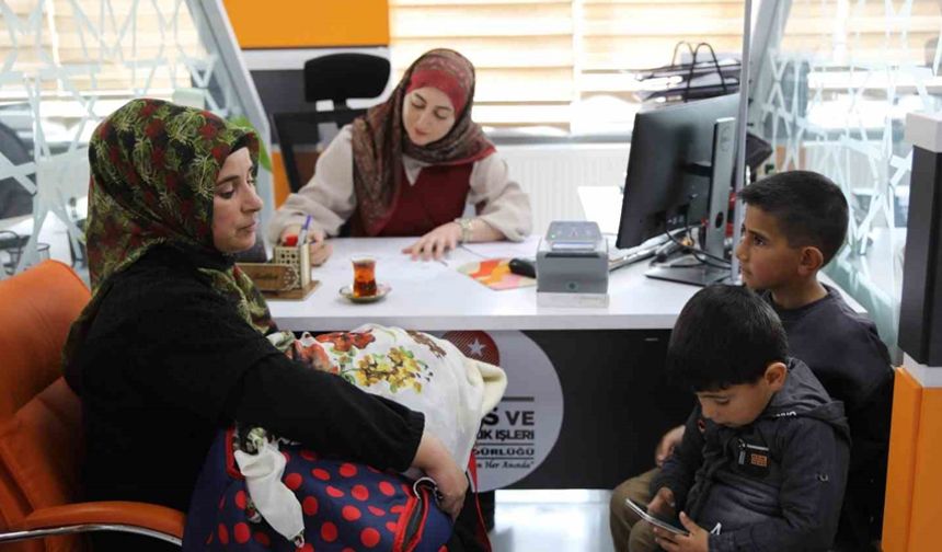 Muradiye’de "İlk Kimliğim, İlk Kitabım" projesi