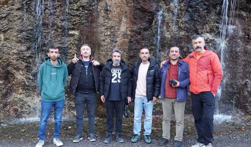 Ünlü Yönetmen Zeki Demirkubuz Hakkâri'de: “Dağlarla İç İçe Bir Coğrafya”