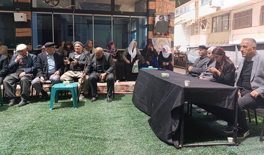 Hakkari’de Sırrı Süreyya Önder’in Taziyesine Yoğun İlgi