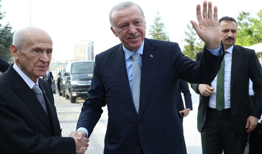 Erdoğan, Bahçeli ile bir araya geldi