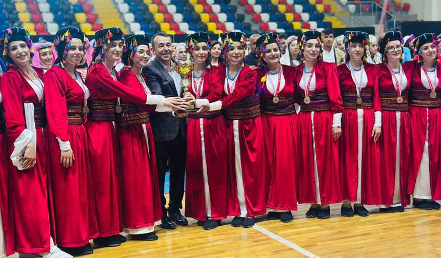 Hakkari Afife Kız Yurdu Türkiye şampiyonu oldu