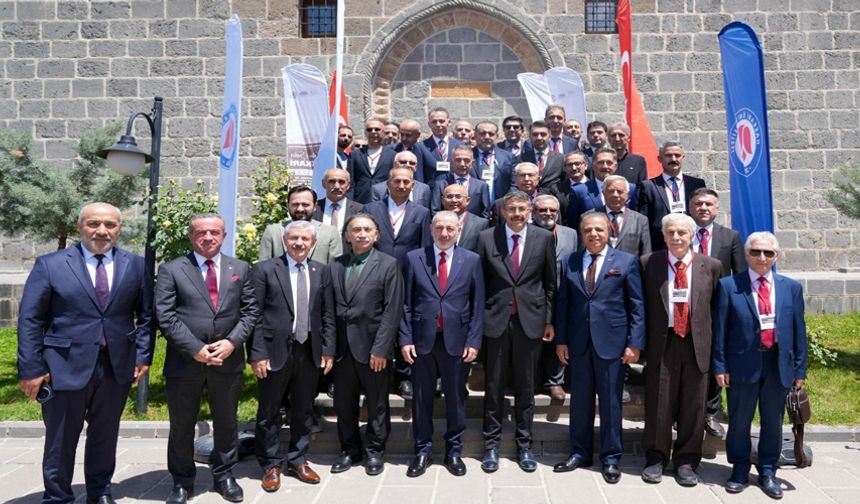 “Kadim Şehir Hakkari” Çalıştayı sona erdi