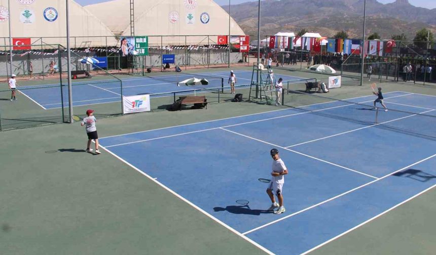 Şırnak’ta 4. Uluslararası Cudi Cup Tenis Turnuvası başladı