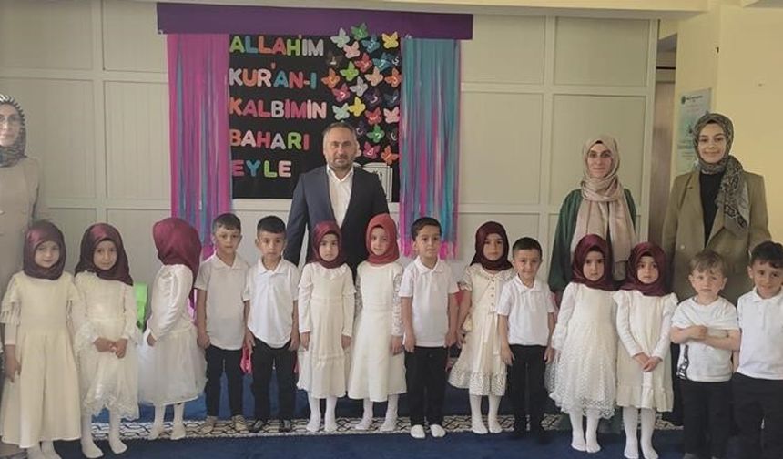 Hakkari’de 4-6 yaş Kur’an kurslarında yılsonu coşkusu