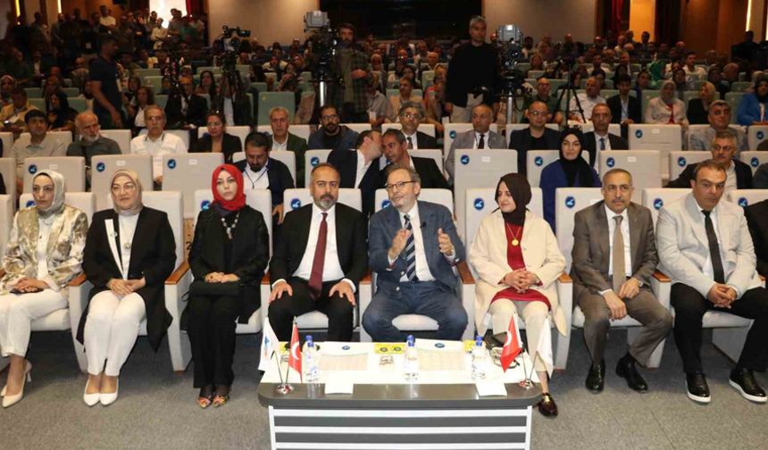 Van YYÜ’de 6. Uluslararası Kurdiyat Sempozyumu başladı