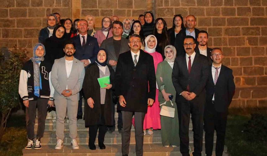Hakkari' de "Kitap Kulübü" Etkinliği