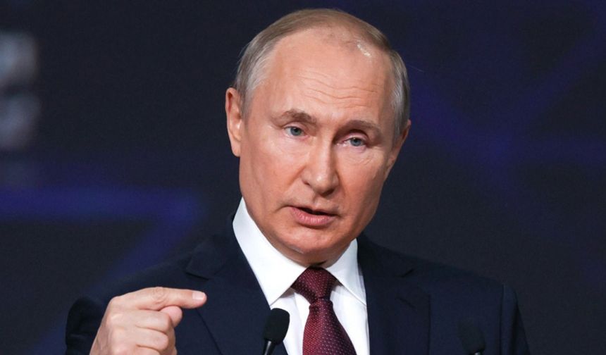Trump'la görüşen Putin'den "ateşkes" açıklaması