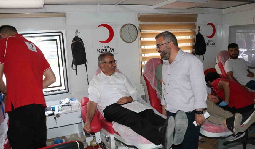 Hakkâri eğitim camiası, kan bağışı ile umut oldu