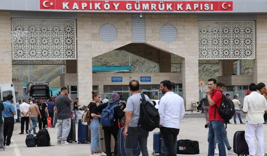 İranlı turistlerden İsrail’e tepki: "İntikam duygusu içindeyiz"