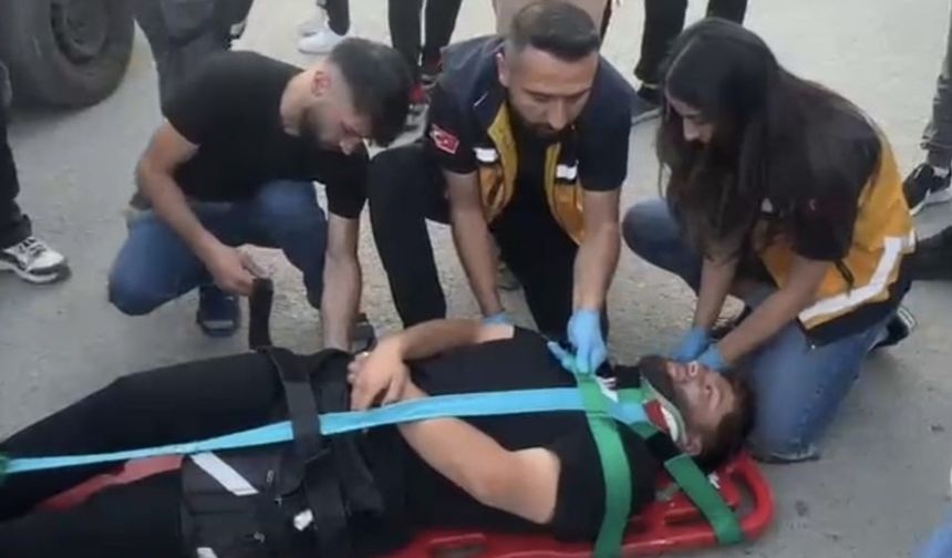 Hakkari’de otomobil ile motosiklet çarpıştı: 1 yaralı