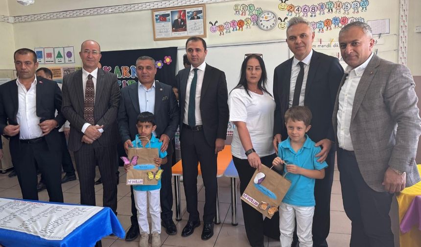 Yüksekova’da 28 Bin Öğrenci Karne Heyecanı Yaşadı