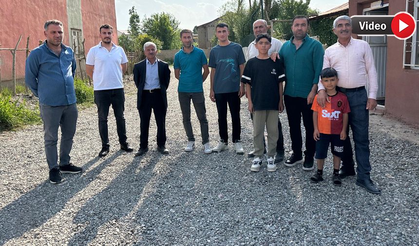 Yüksekova’da Mahalleli 13 Yıldır Yol Bekliyor