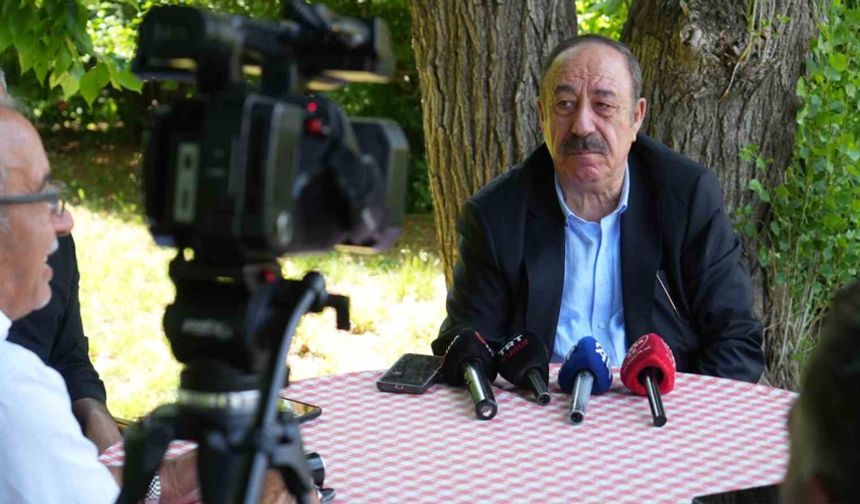 Zeki Eker: "Muşspor’un 2. Lig’e yükselmesi 35 yıllık hasreti sona erdirdi"