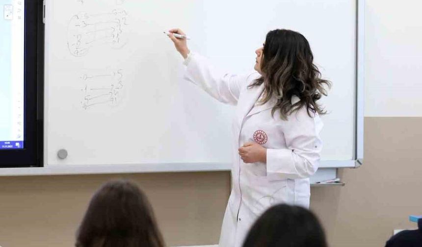Öğretmen maaşları temmuzda ne kadar olacak? İşte derecelere göre yeni tablo