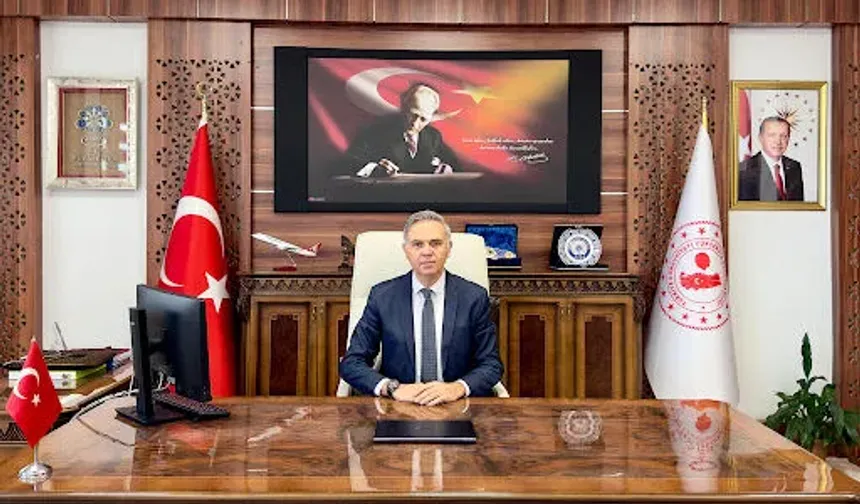 Yüksekova Kaymakamı Mustafa Akın’ın Rütbesi Yükseldi