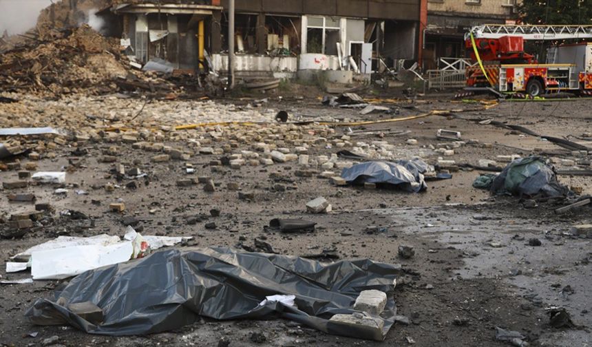 Rusya'nın Ukrayna'ya saldırısında can kaybı 4'e, yaralı sayısı 80'e yükseldi