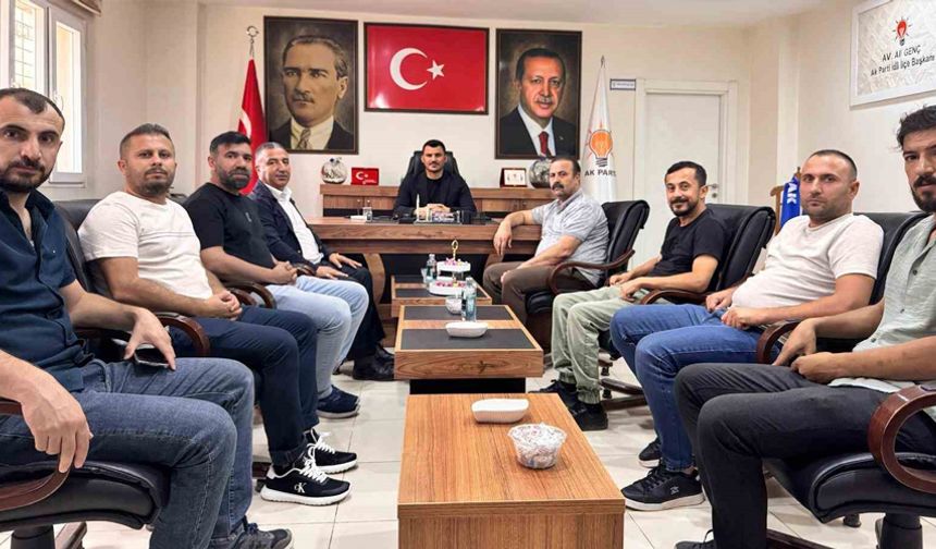 Sağlık sendikası temsilcileri toplu sözleşme için siyasi partilerle bir araya geldi