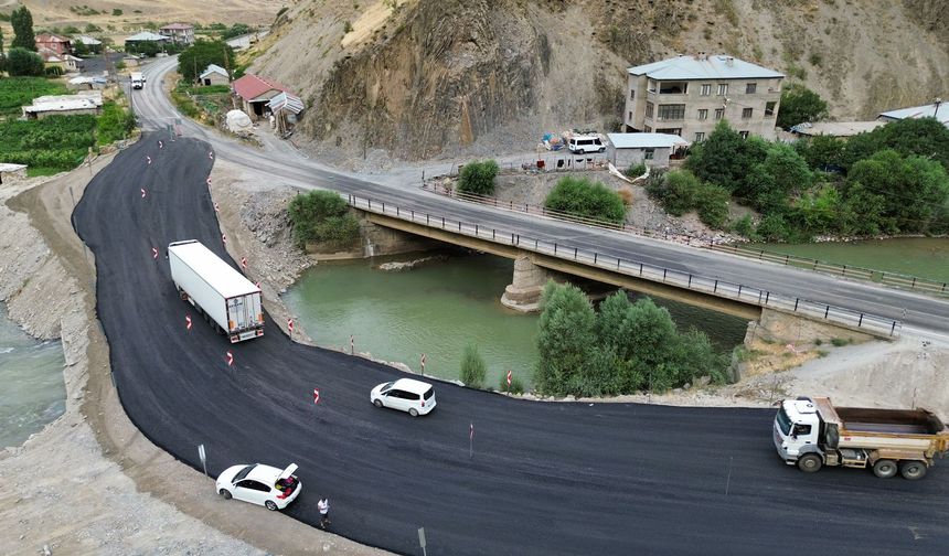 Hakkâri-Van Karayolunda Köprüler Yenileniyor