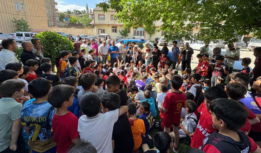 Yüksekova’da Ücretsiz Futbol Yaz Okulu Sezonu Başladı