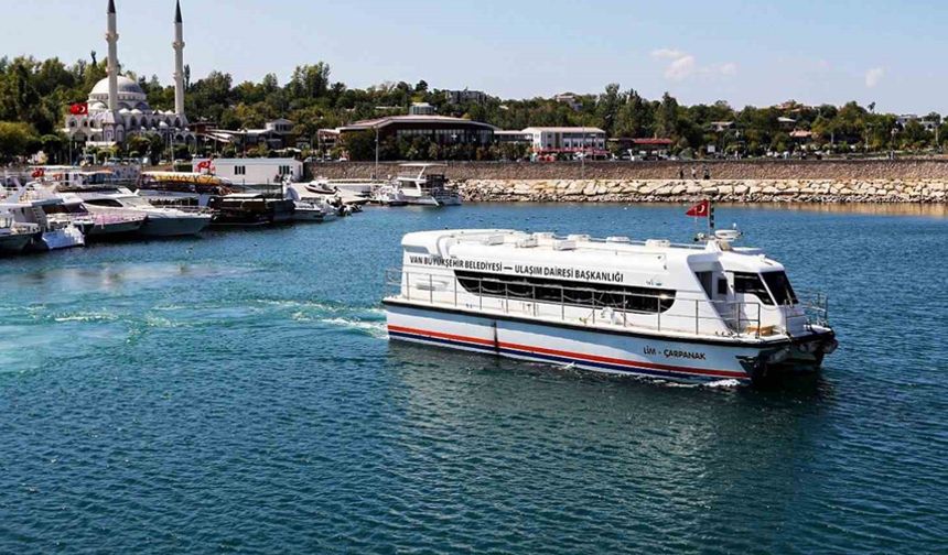 Akdamar Adası’na seferler yeniden başlıyor