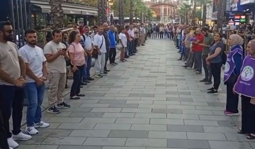 DEM Parti'den 'barış için insan zinciri' eylemi