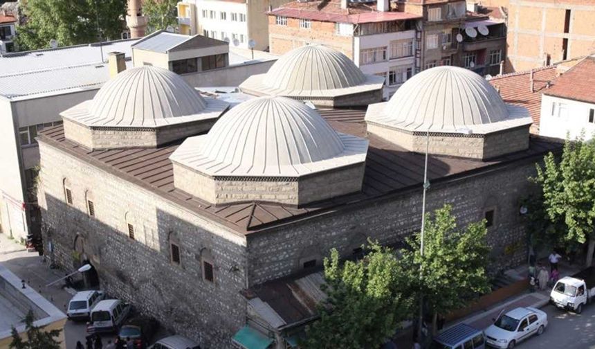 Amasya’da Tarihi Firuz Hüseyin Ağa Bedesteni ve Arastası turizme kazandırılıyor