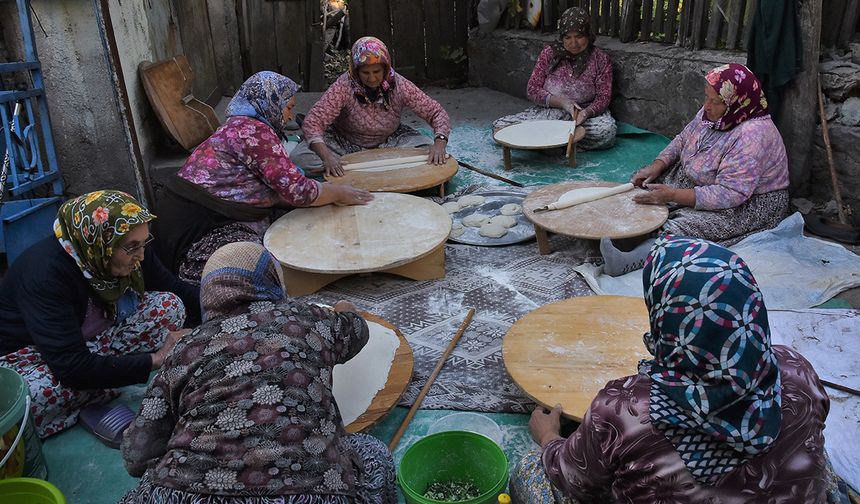 Erzincan’da paranın geçmediği gelenek devam ediyor