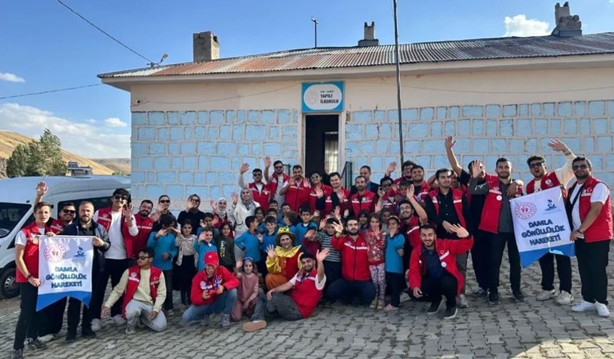 Hamur’da Damla Gönüllülük Hareketi projesi gençlerle buluştu