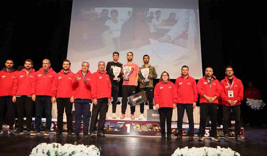 7. Gazi Yarı Maratonu’nda ödüller sahiplerini buldu