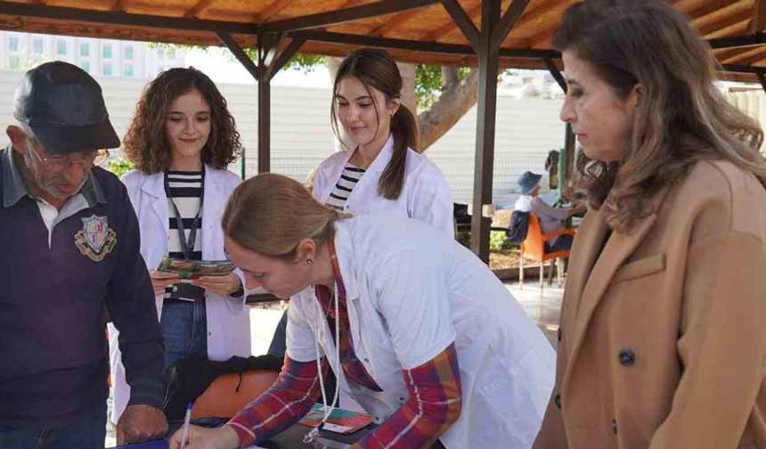 Konyaaltı’nda vatandaşlara diyabet ve kanser bilgilendirmesi