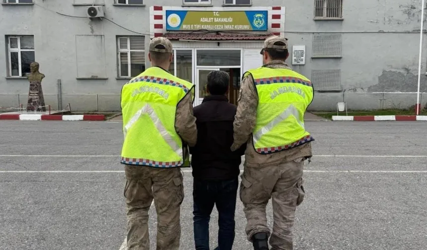 5 Yıl Hapis Cezalı Şahıs Saklandığı Adreste Yakalandı