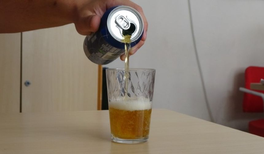 Enerji içecekleri ve fastfood tüketimi, çocuklarda karaciğer yağlanmasında artışa neden oluyor