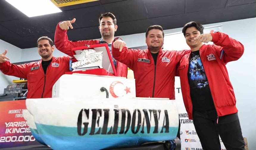 Tam otonom su üstü deniz aracıyla 284 takım arasından Türkiye ikinciliği