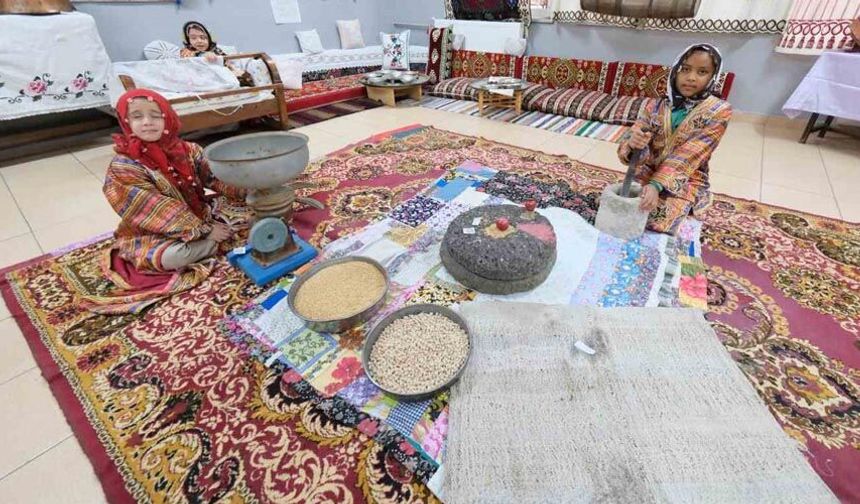 Gürün’de ’unutulan eşyaların dili’ sergisi ilgi gördü