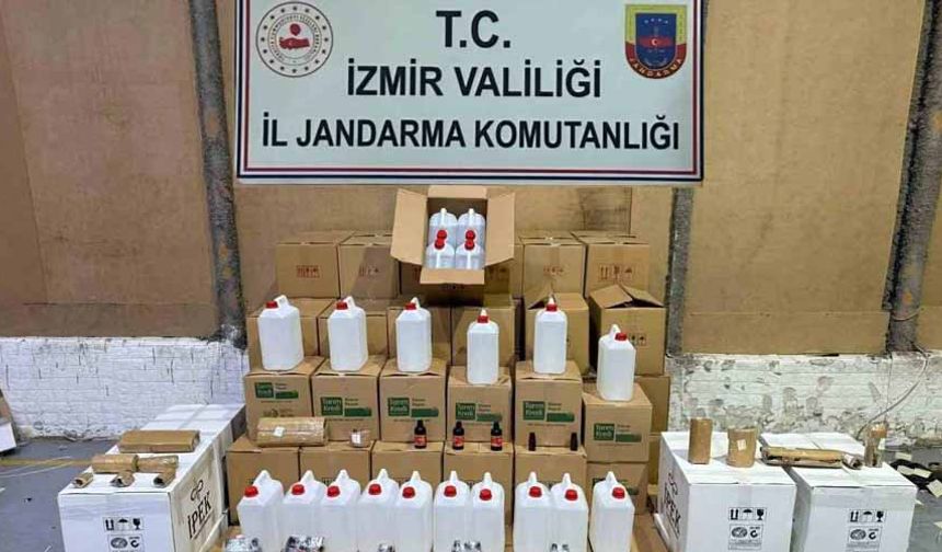 İzmir’de sahte içki operasyonu: 2 bin 850 litre etil alkol ele geçirildi