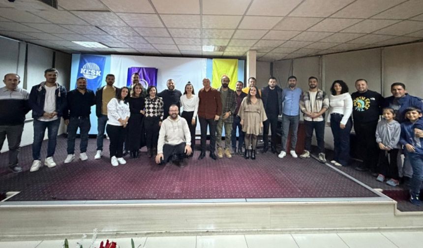 Hakkari'de Kürtçe Stand-up Gösterisi!