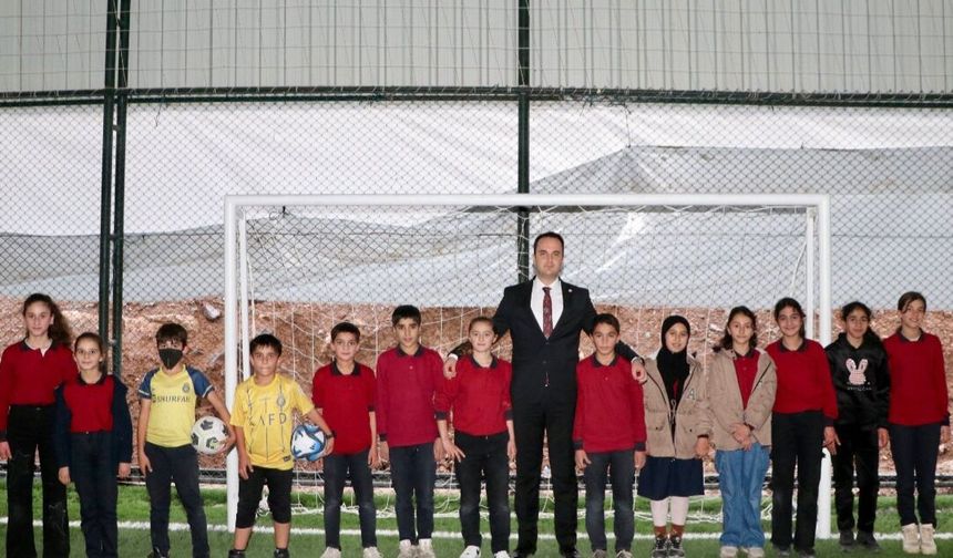 Kaymakam Demirci’den Serhatkale Halı Sahasına İnceleme