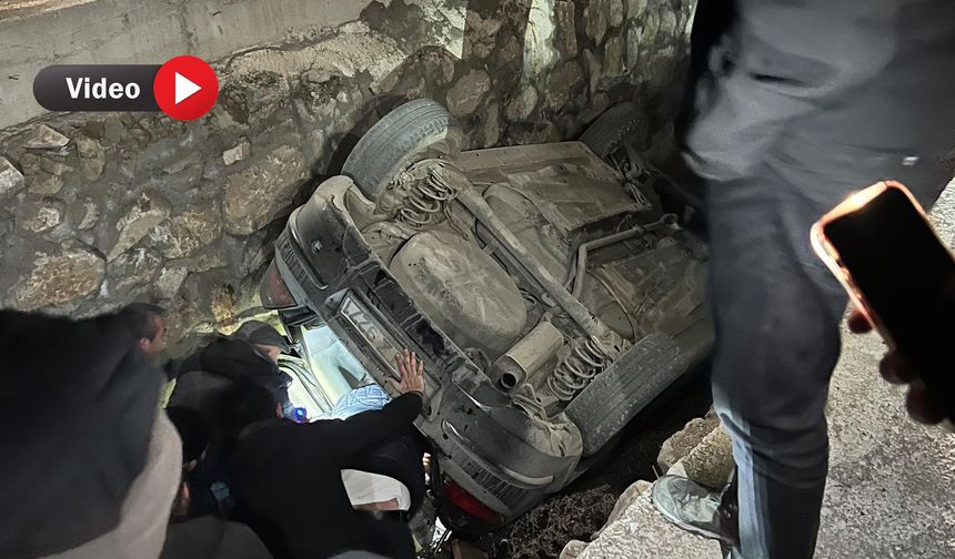 Yüksekova pizok yolunda araç kanala uçtu: 1 yaralı